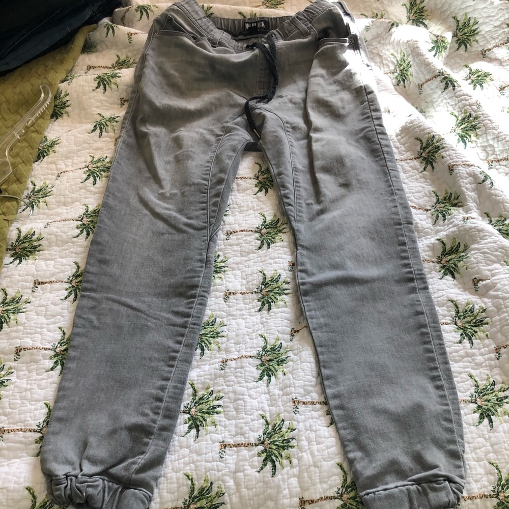 Jean Joggers.